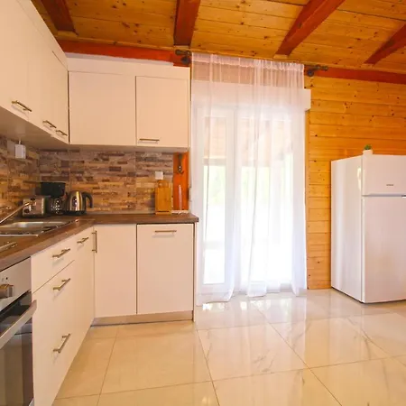 House Kacana 2233 Holiday home Orbanici
