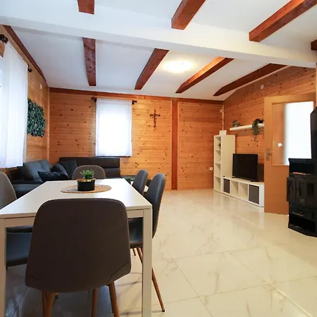 House Kacana 2233 Orbanići